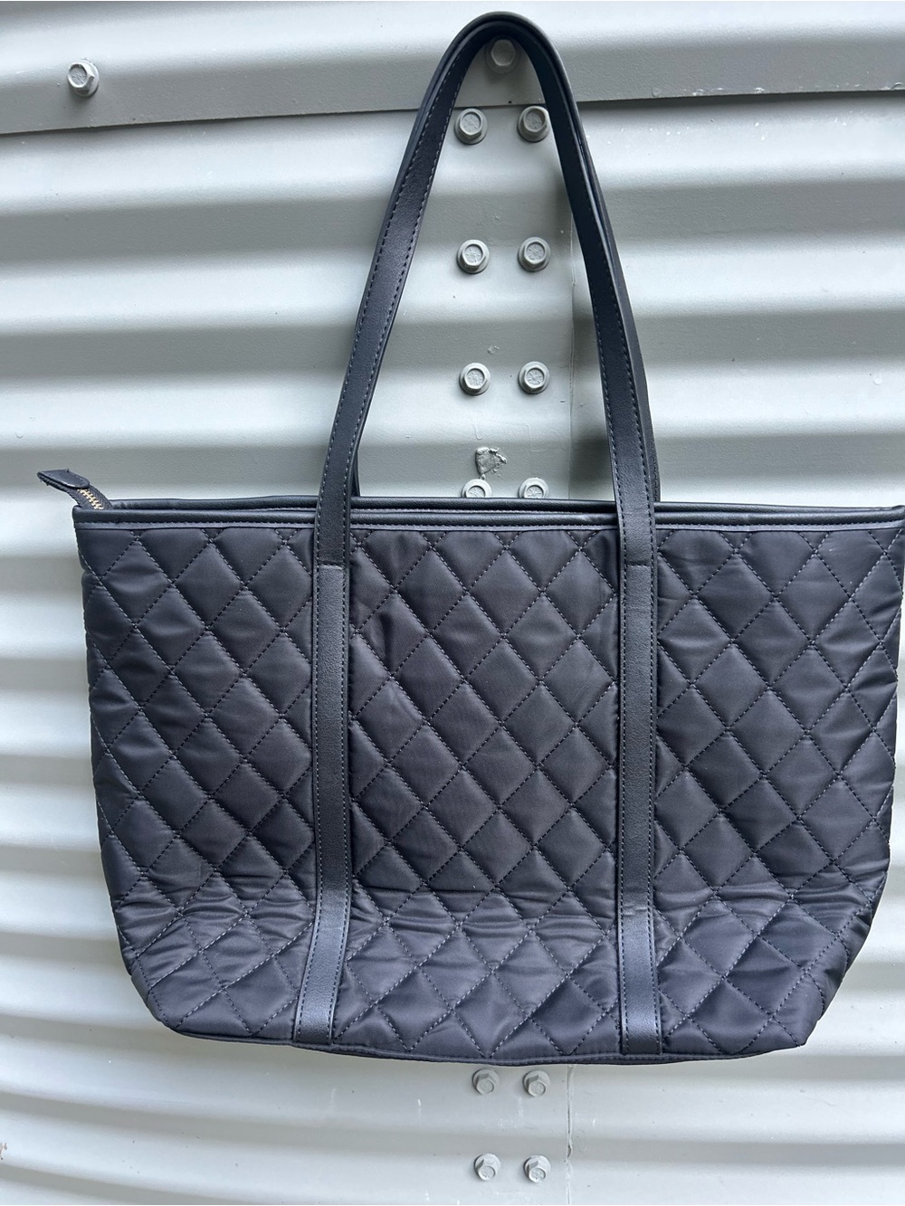 Tory Burch Black Quilted Nylon Large Tote Bag Gold Logo - Picture 3 of 6